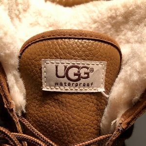 Women’s size 8 Adirondack Uggs perfect condition